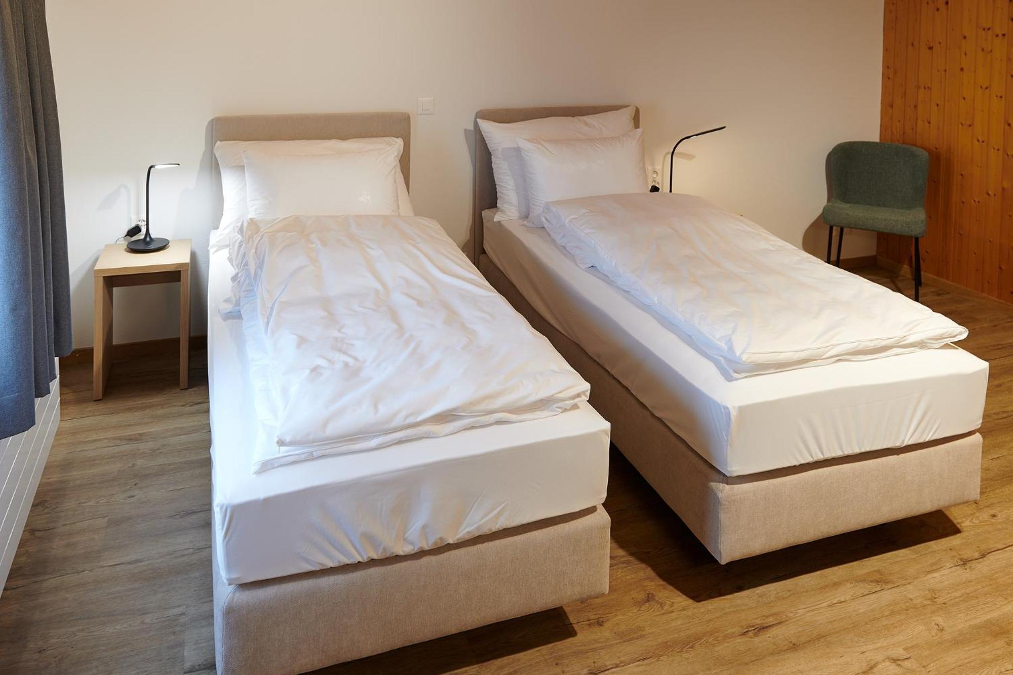 Hotel Jaeger Jeuss - Murten - Self-Check-In Экстерьер фото