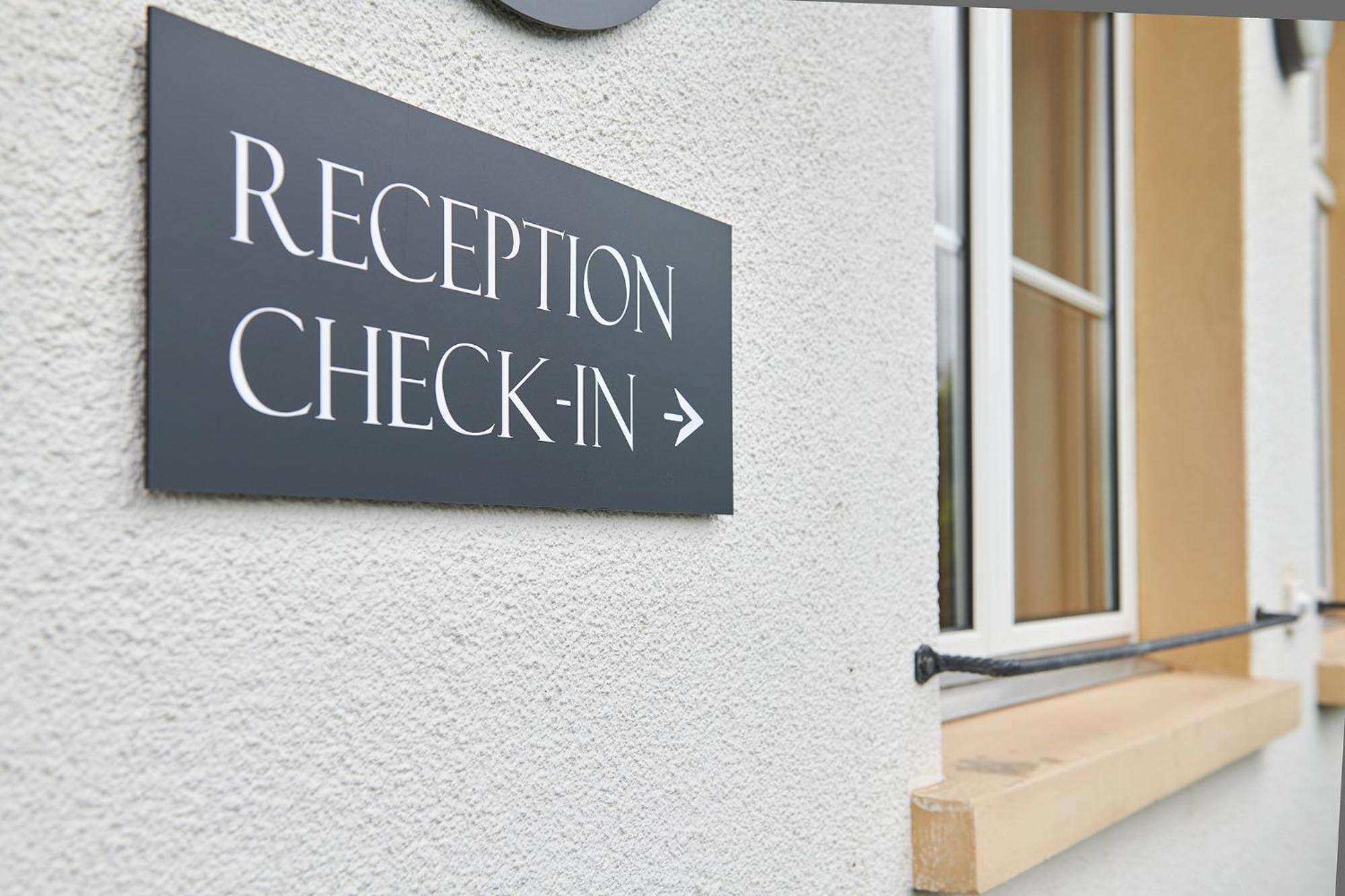 Hotel Jaeger Jeuss - Murten - Self-Check-In Экстерьер фото