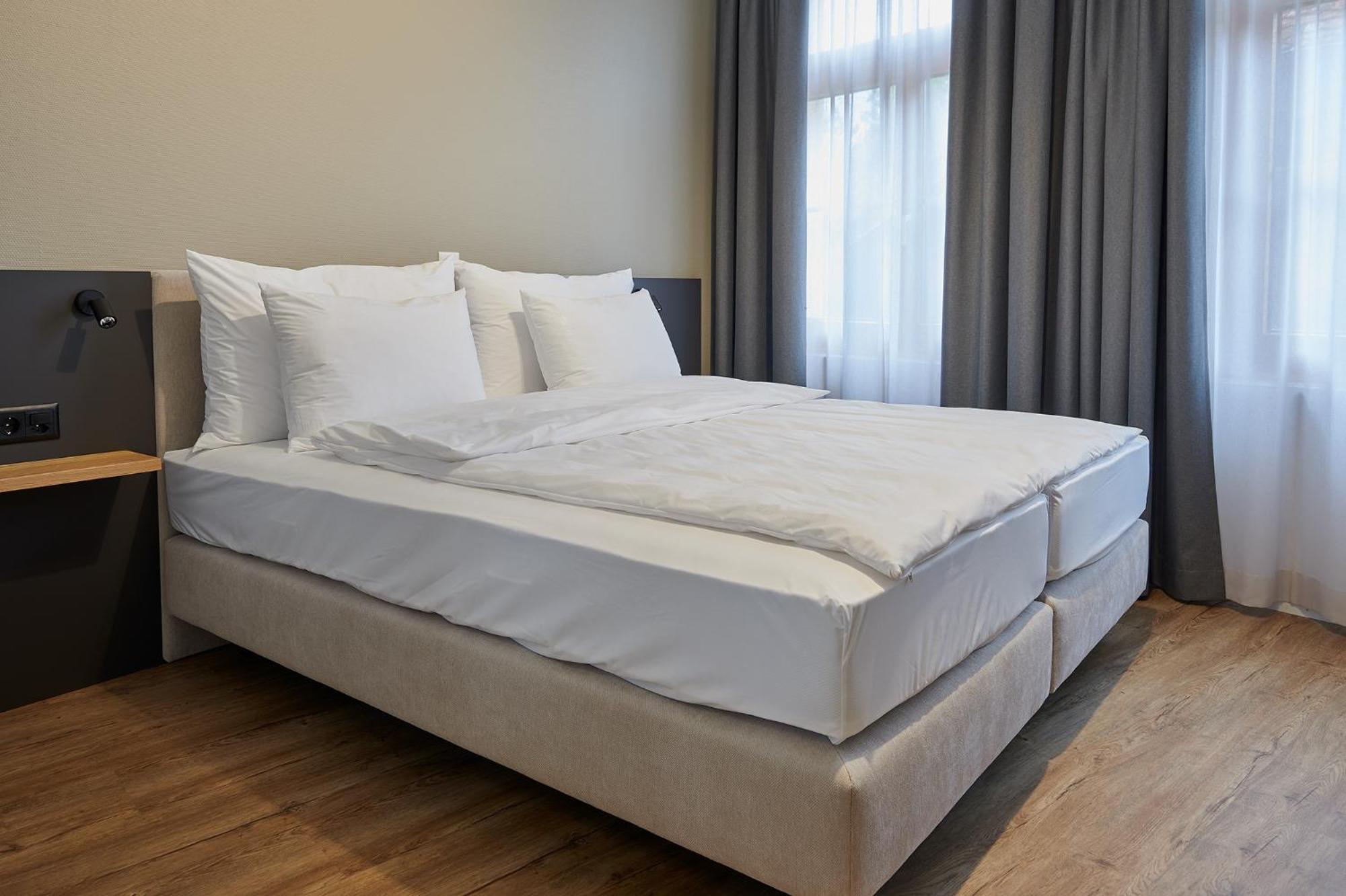 Hotel Jaeger Jeuss - Murten - Self-Check-In Экстерьер фото