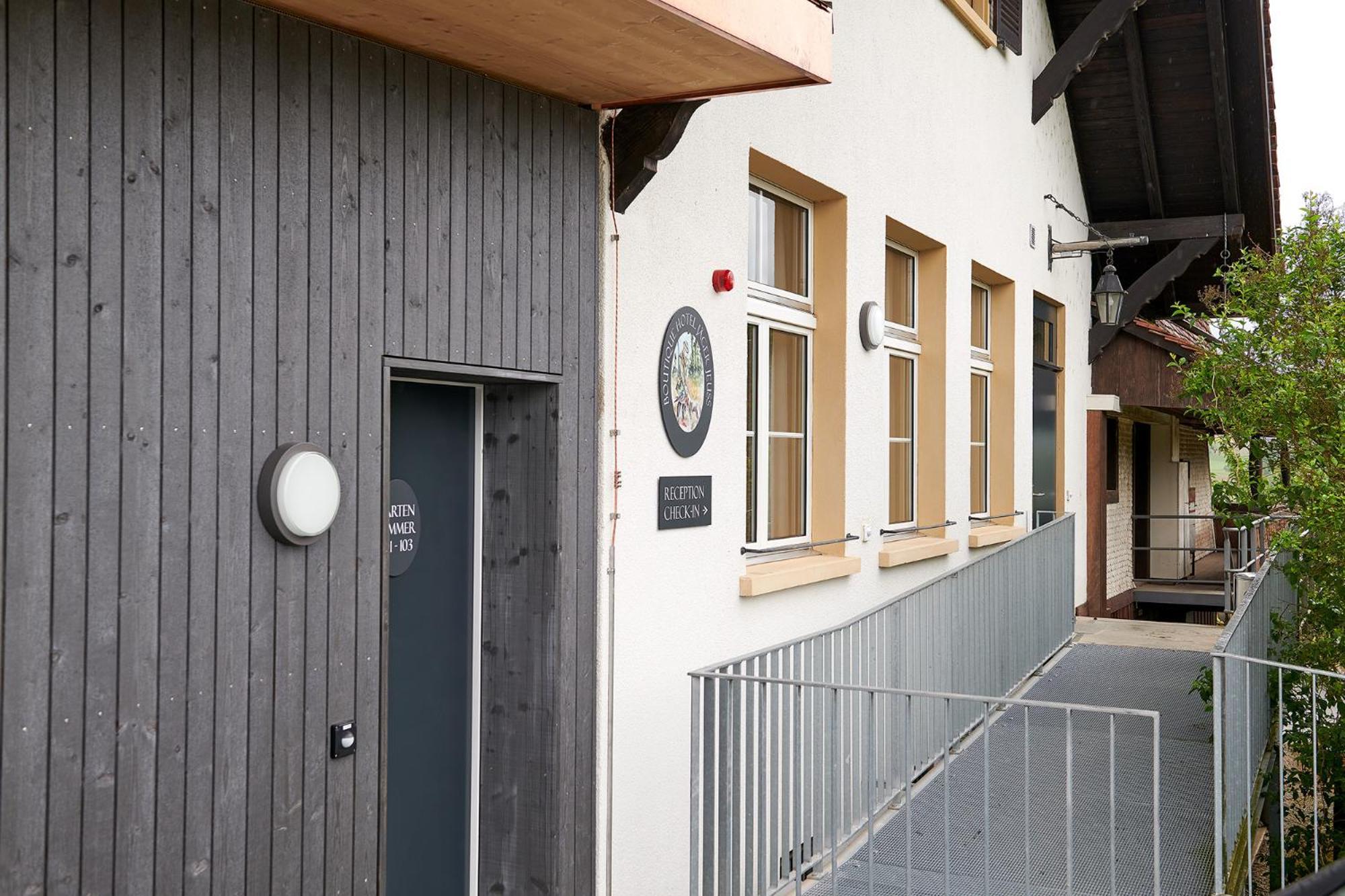 Hotel Jaeger Jeuss - Murten - Self-Check-In Экстерьер фото